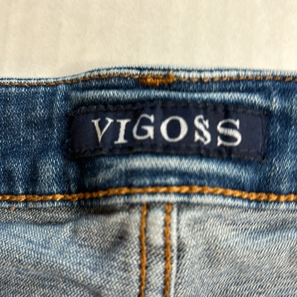 Vigoss Marley Mid Rise Double Cuff Whiskered Med Wash Distressed Short. Sz W14 - Picture 8 of 14